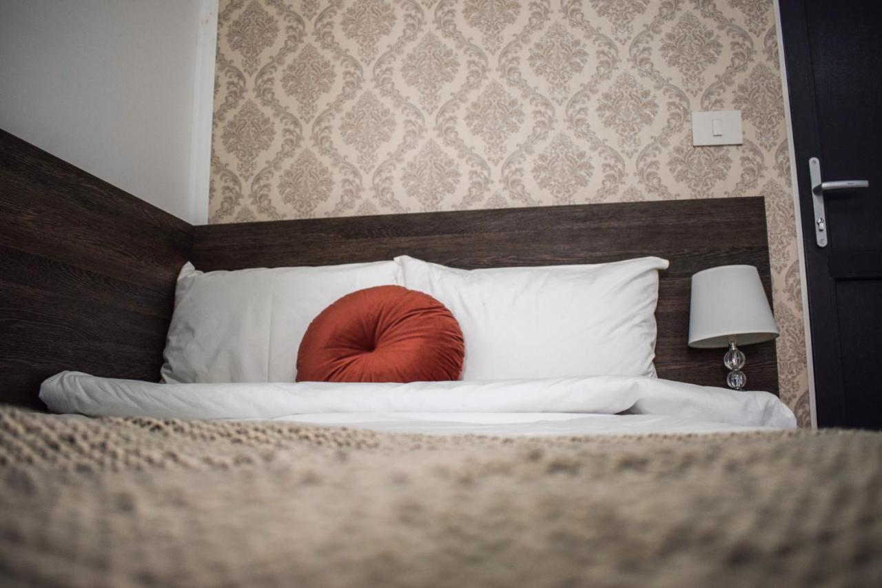 B House Rooms Iasi Exterior foto